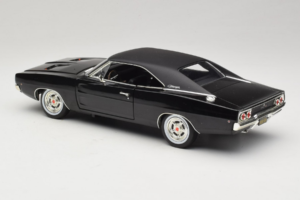 Dodge Charger R/T Steve McQueen Bullitt Movie Greenlight 1:18 12839 Metall — Bild 7 von 8