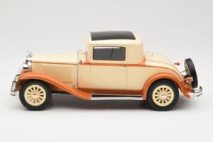 Dodge Eight DG Coupe Beige BoS Models 1:18 BOS289 Resin — Bild 3 von 6