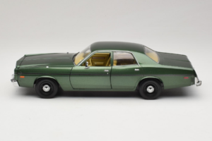 Dodge Monaco Grün Hunter GreenLight 1:18 19045 Metall — Bild 4 von 8