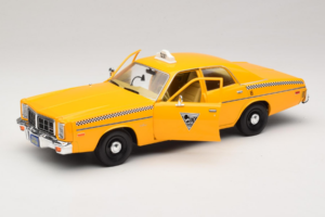 Dodge Monaco Taxi Rocky III GreenLight 1:18 19111 Metall — Bild 2 von 8