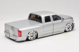 Dodge Ram Tuned Silber Jada 1:18 63162-SM Metall — Bild 3 von 8
