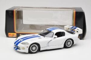 Dodge Viper GTS-R GT2 Weiß 1997 Maisto 1:18 50316 Metall — Bild 8 von 8