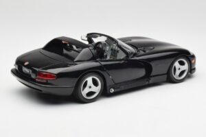 Dodge Viper RT/10 Schwarz Bburago 1:18 3065 Metall — Bild 3 von 8