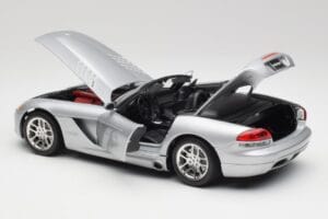 Dodge Viper SRT-10 Bright Silber Bburago 1:18 34908 Metall — Bild 5 von 8