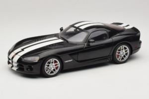 Dodge Viper SRT-10 Coupe Schwarz AUTOart 1:18 71712 Metall