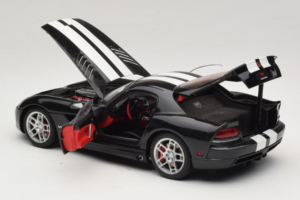 Dodge Viper SRT-10 Coupe Schwarz AUTOart 1:18 71712 Metall — Bild 5 von 8