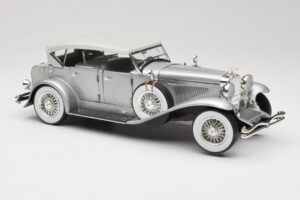 Duesenberg SJ Silber GreenLight 1:18 13525 Metall — Bild 6 von 8