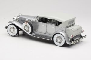 Duesenberg SJ Silber GreenLight 1:18 13525 Metall — Bild 7 von 8