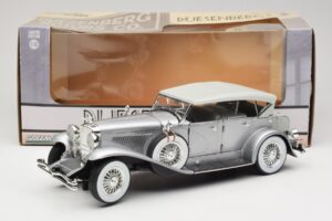 Duesenberg SJ Silber GreenLight 1:18 13525 Metall — Bild 8 von 8