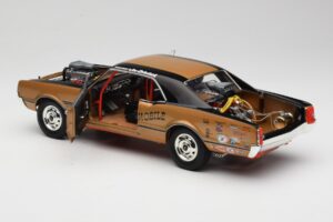 Oldsmobile 442 Hurst Hairy Olds Twin-Engine 4WD 1966 Highway 61 1:18 50089 Metall — Bild 5 von 8