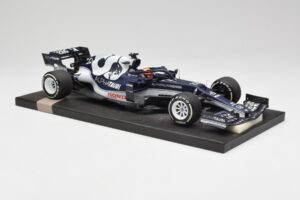 AlphaTauri AT02 #22 Y. Tsunoda Bahrain GP 2021 Minichamps 1:18 117210122 Metall — Bild 4 von 6