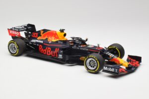 Aston Martin Red Bull Racing RB16 #33 M. Verstappen Abu Dhabi GP Winner 2020 Minichamps 1:18 110201733 Metall — Bild 4 von 7