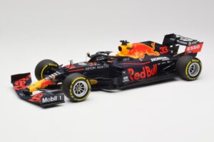 Aston Martin Red Bull Racing RB16 #33 M. Verstappen Abu Dhabi GP Winner 2020 Minichamps 1:18 110201733 Metall
