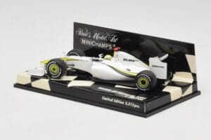 Brawn GP Mercedes BGP001 #22 J. Button Showcar 2009 Minichamps 1:43 400090092 Metall — Bild 3 von 5