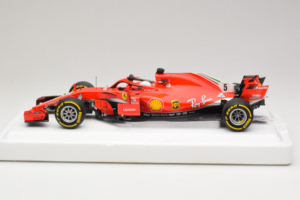 Ferrari SF71-H #5 S. Vettel Australian GP Winner 2018 BBR 1:18 BBR181805 Metall — Bild 3 von 7