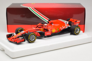 Ferrari SF71-H #5 S. Vettel Australian GP Winner 2018 BBR 1:18 BBR181805 Metall — Bild 7 von 7