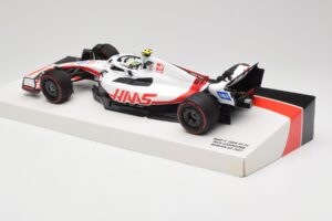 Haas VF-22 #47 M. Schumacher Bahrain GP 2022 Minichamps 1:18 147220147 Metall — Bild 5 von 7