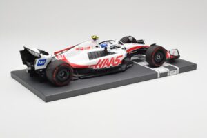 Haas VF-22 #47 M. Schumacher Brazilian GP 2022 Minichamps 1:18 117222147 Resin — Bild 3 von 7