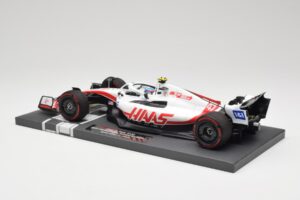 Haas VF-22 #47 M. Schumacher British GP 2022 Minichamps 1:18 117221047 Resin — Bild 5 von 7