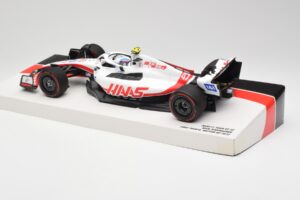 Haas VF-22 #47 M. Schumacher British GP Points 2022 Minichamps 1:18 147221047 Metall — Bild 5 von 6