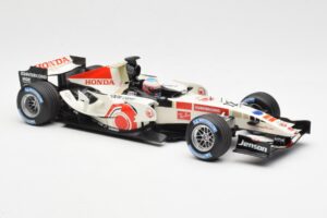 Honda Racing Team RA106 #12 J. Button F1 2006 Minichamps 1:18 100060012 Metall — Bild 4 von 6