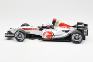 Honda RA106 Honda Racing Team R. Barrichello F1 Showcar 2006 Minichamps 1:18 08MF1-06B-CRB18 Metall — Bild 3 von 6