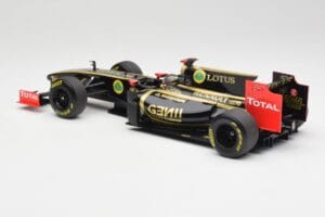 Lotus Renault GP R31 #10 B. Senna F1 2011 Minichamps 1:18 150110079-C1 Metall — Bild 5 von 7