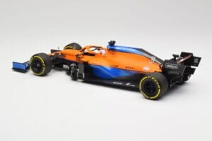 McLaren MCL35M #3 D. Ricciardo Bahrain GP 2021 Minichamps 1:18 530211803 Metall — Bild 5 von 7