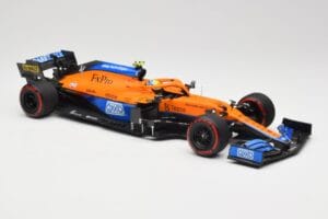McLaren MCL35M #4 L. Norris Pole Position Russian GP 2021 Minichamps 1:18 530213404 Metall — Bild 4 von 7