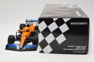 McLaren MCL35M #4 L. Norris Pole Position Russian GP 2021 Minichamps 1:18 530213404 Metall — Bild 6 von 7
