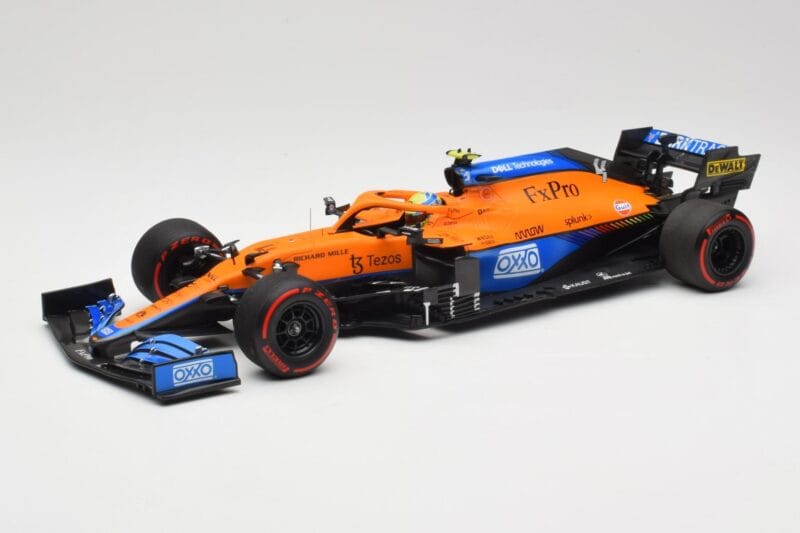 McLaren MCL35M #4 L. Norris Pole Position Russian GP 2021 Minichamps 1:18 530213404 Metall