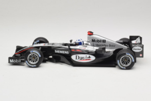 McLaren MP4/19 Mercedes D. Coulthard F1 2004 Minichamps 1:18 530041805 Metall — Bild 3 von 7