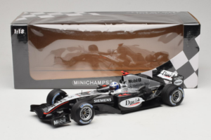 McLaren MP4/19 Mercedes D. Coulthard F1 2004 Minichamps 1:18 530041805 Metall — Bild 7 von 7