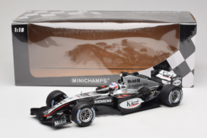 McLaren MP4/19 Mercedes K. Raikkonen F1 2004 Minichamps 1:18 530041806 Metall — Bild 7 von 7