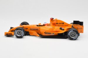 McLaren Mercedes MP4-20 G. Paffett F1 Test Car 2006 Minichamps 1:18 B66962342 Metall — Bild 3 von 6