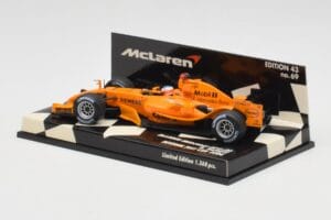McLaren Mercedes MP4-20 G. Paffett Test Car 2006 Minichamps 1:43 530064395 Metall — Bild 3 von 5