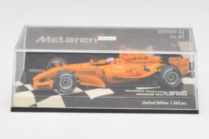 McLaren Mercedes MP4-20 G. Paffett Test Car 2006 Minichamps 1:43 530064395 Metall — Bild 5 von 5