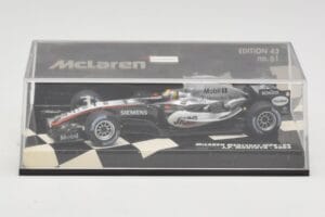 McLaren Mercedes MP4-20 #10 J-P. Montoya Race Car 2005 Minichamps 1:43 530054310 Metall — Bild 5 von 5