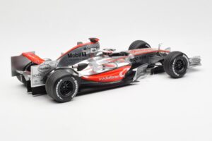 McLaren MP4-21 Mercedes #4 J-P. Montoya Showcar 2006 Minichamps 1:18 MONTOYA002 Metall — Bild 2 von 6