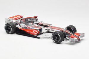 McLaren MP4-21 Mercedes #4 J-P. Montoya Showcar 2006 Minichamps 1:18 MONTOYA002 Metall — Bild 4 von 6
