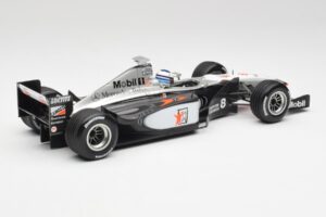 McLaren MP4/13 #8 M. Hakkinen F1 World Champion 1998 Minichamps 1:18 18690008 Metall — Bild 2 von 7