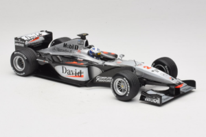 McLaren MP4-15 #2 D. Coulthard F1 2000 Minichamps 1:18 B66962118 Metall — Bild 4 von 6
