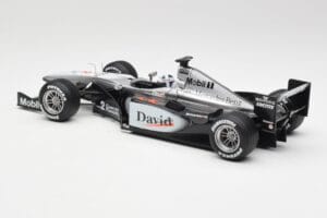 McLaren MP4-15 #2 D. Coulthard F1 2000 Hot Wheels 1:18 26740 Metall — Bild 5 von 6