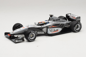 McLaren MP4-15 #1 M. Hakkinen F1 2000 Minichamps 1:18 B66962117 Metall