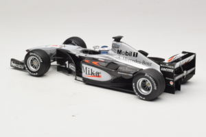 McLaren MP4-15 #1 M. Hakkinen F1 2000 Minichamps 1:18 B66962117 Metall — Bild 5 von 6