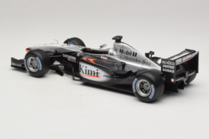McLaren MP4-20 #9 K. Raikkonen F1 2005 Hot Wheels 1:18 H2286 Metall — Bild 5 von 6