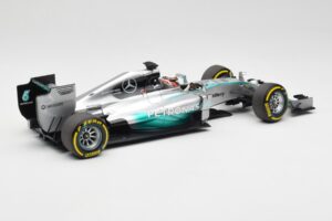 Mercedes AMG Petronas W05 #44 L. Hamilton F1 World Champion 2014 Minichamps 1:18 186140044 Metall — Bild 2 von 7