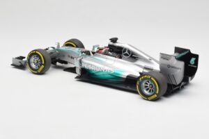 Mercedes AMG Petronas W05 #44 L. Hamilton F1 World Champion 2014 Minichamps 1:18 186140044 Metall — Bild 5 von 7