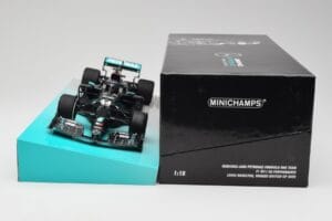 Mercedes AMG Petronas W11 #44 L. Hamilton Winner British GP 2020 Minichamps 1:18 113200444 Metall — Bild 6 von 7