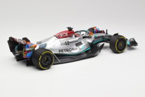 Mercedes AMG W13 E Performance Petronas #63 G. Russell Miami GP 2022 Minichamps 1:18 110220563 Metall — Bild 2 von 7